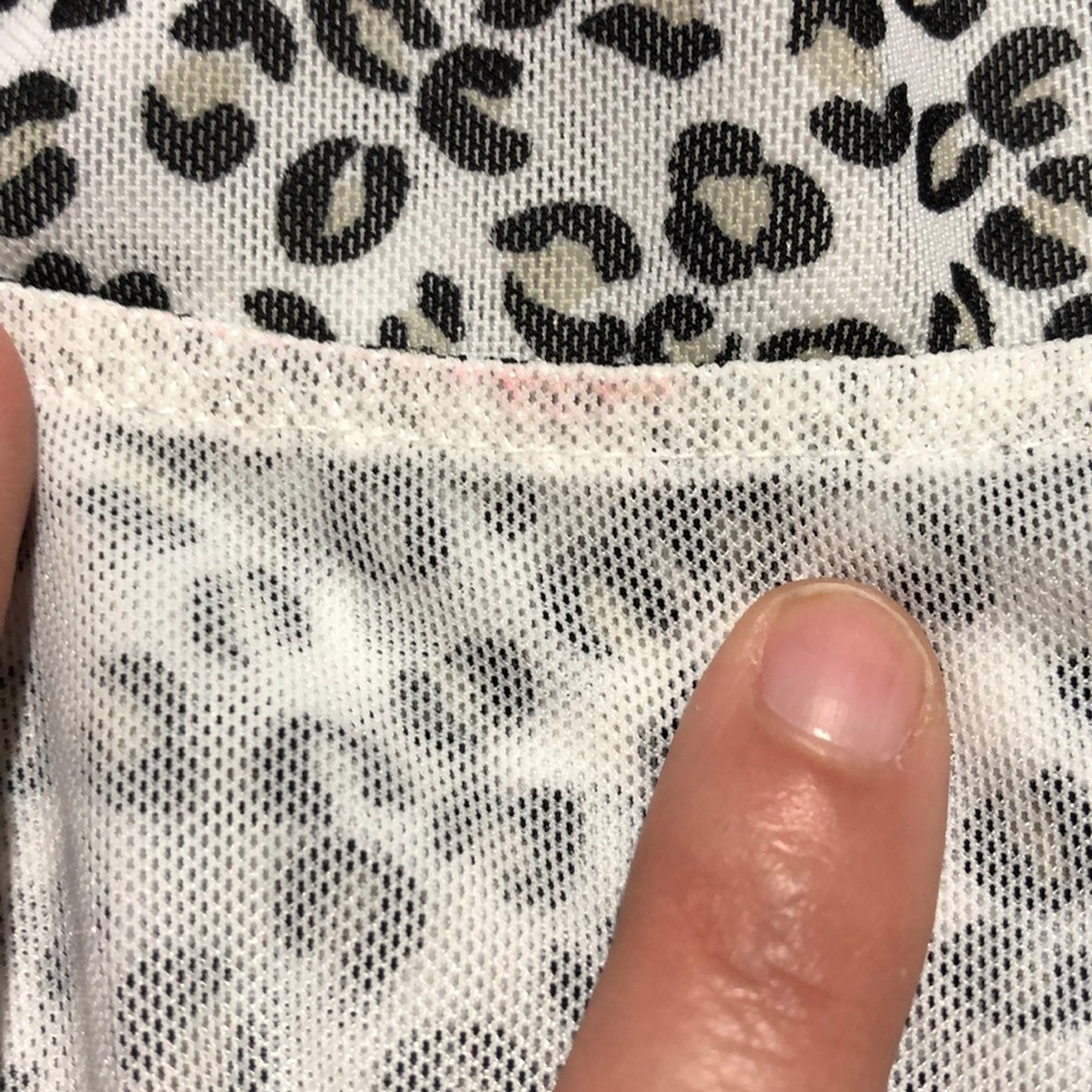 Cable & Gauge Leopard Print Top Size Medium - image 5